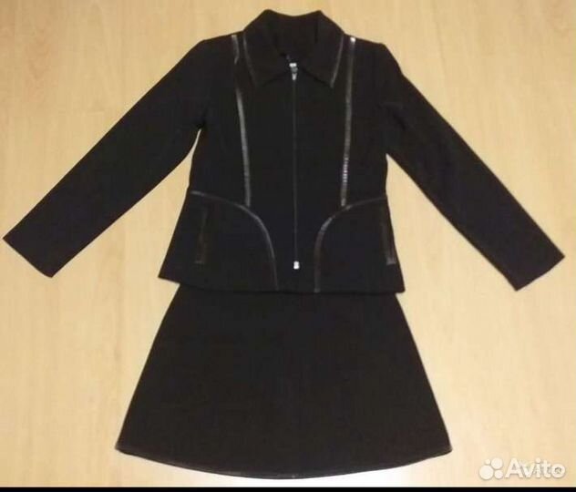 Костюм школьный