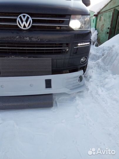 Накладка на передний бампер VW T5 (рестайлинг)
