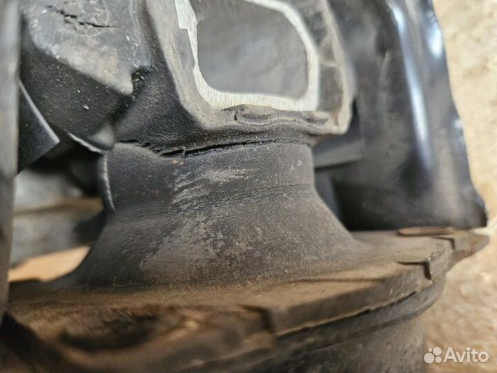 Подушка двигателя Citroen C4 2 1.6 EP6 (120) 2012