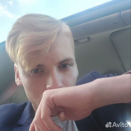 Администратор, бармен, официант