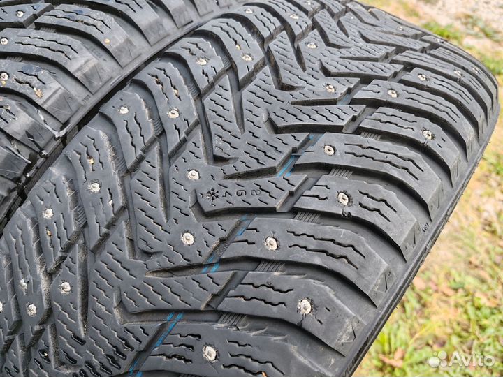 Nokian Tyres Hakkapeliitta 8 SUV 235/60 R18