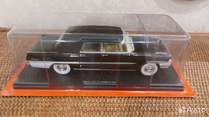 Модель автомобиля ЗИЛ 111 д кабриолет