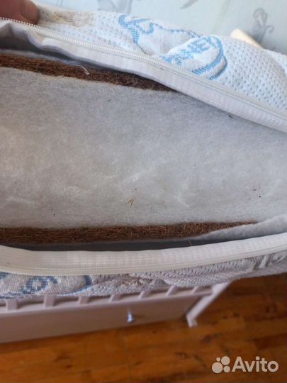 Детская кроватка-маятник