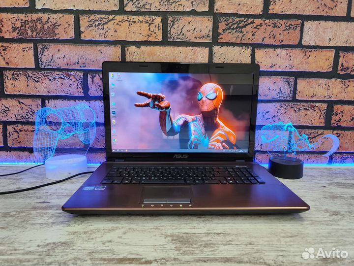Игровой 17,3д asus i5 4Gb Видео 12 озу SSD