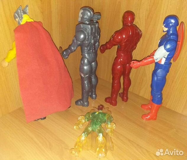 Игрушки пакетом фирменные