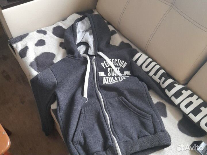 Толстовка на 11,12 лет