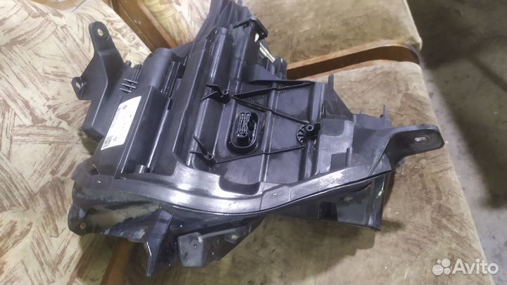 Cadillac xt5 фара правая LED