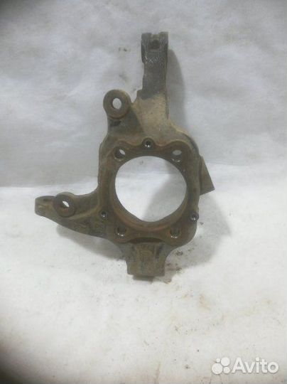 Кулак поворотный правый Hyundai Tucson 1