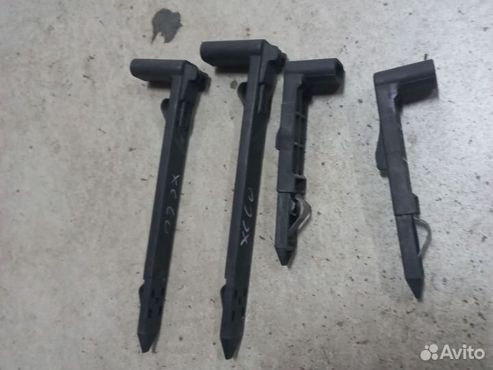 Крепление фар на Volvo XC60