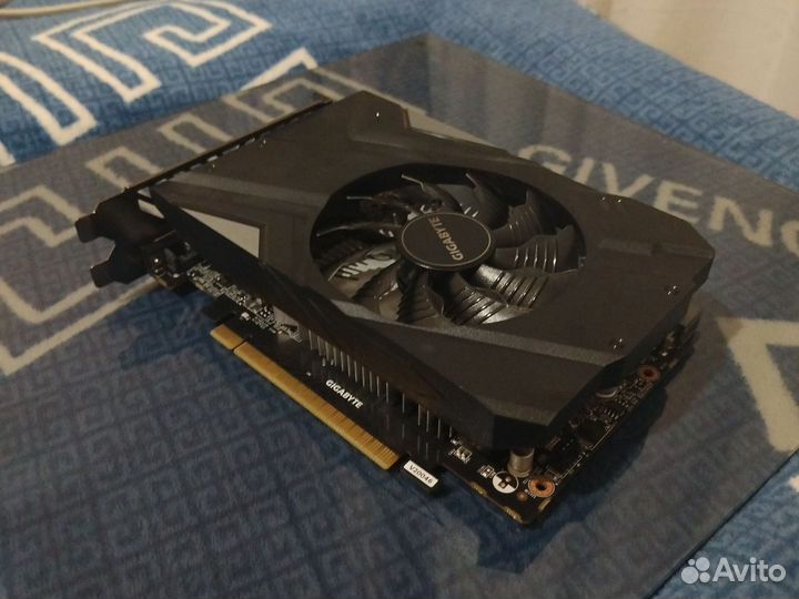 Видеокарта gigabyte geforce GTX 1650 4GB