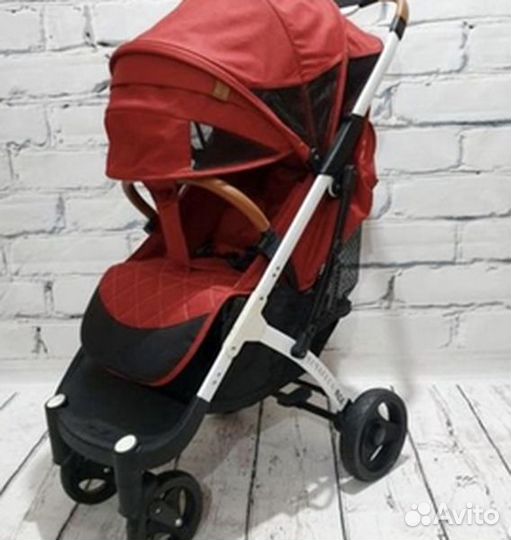 Прогулочная коляска Уоуа Dearest + набор малышу