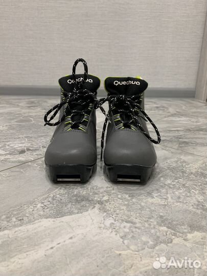 Лыжные ботинки Quechua, 34 размер