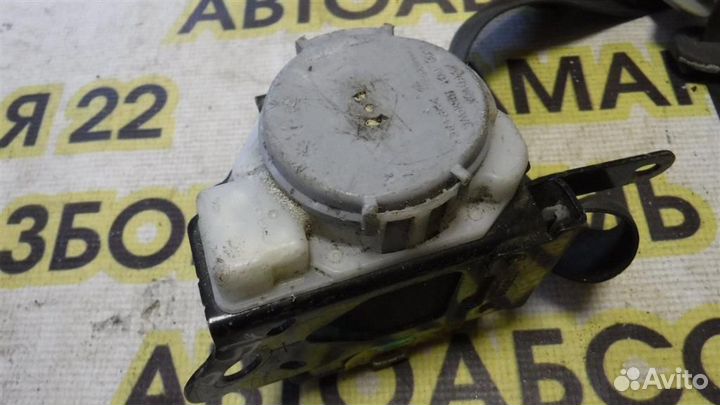 Ремень безопасности с пиропатроном Toyota Corolla