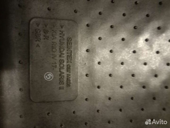 Автомобильные коврики резиновые