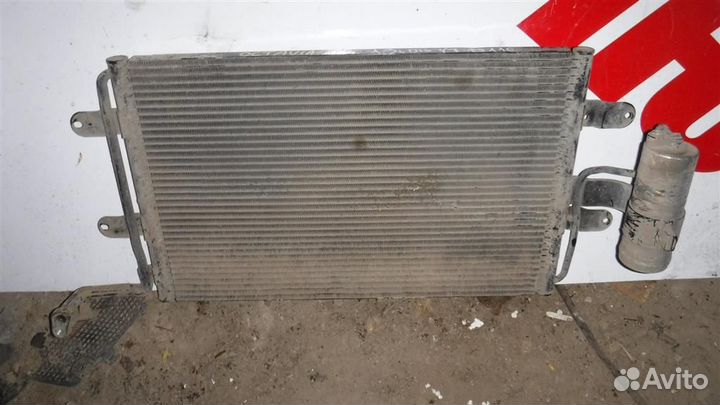 Радиатор кондиционера (конденсер) Skoda Octavia