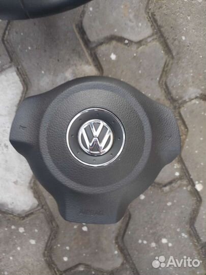 Подушка Volkswagen Tiguan