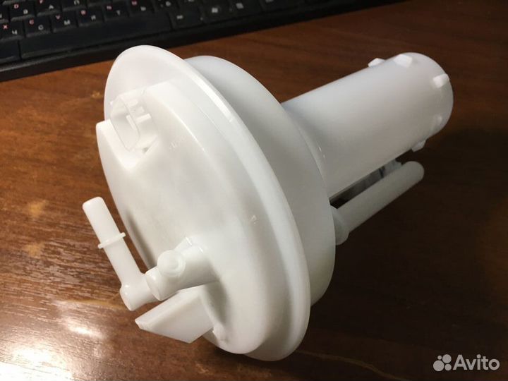 Фильтр топливный subaru 42072-AJ030 legacy/outback