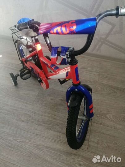 Детский трехколесный велосипед