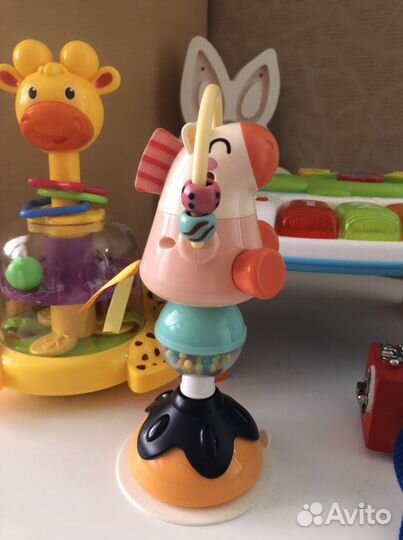 Развивающий стол, игрушки пакетом, подвески