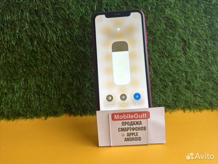 iPhone XR 128 красный
