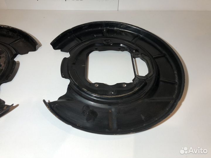 Кожух тормозного диска задний для BMW E39