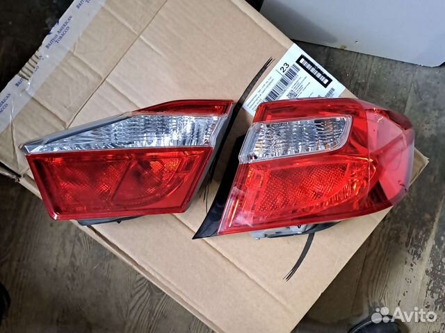 Фонарь задний Toyota Camry V50 81551-33550