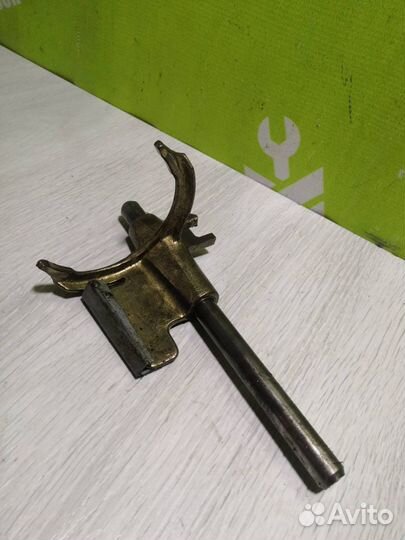 Вилка включения передач Форд Фокус 1