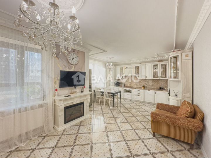 3-к. квартира, 80 м², 3/23 эт.