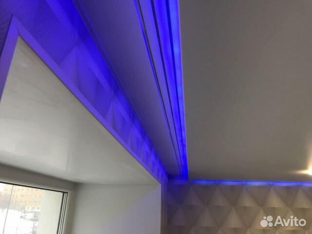 Натяжной потолок со световыми линиями и треками объявление продам