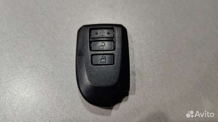 Смарт ключ Toyota Porte Spade 2012-2015 правруль