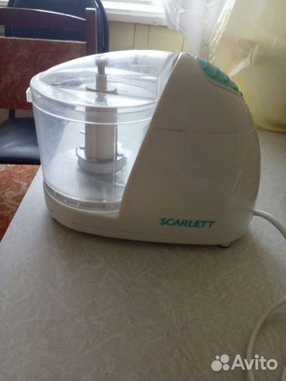 Кухонный процессор (измельчитель)