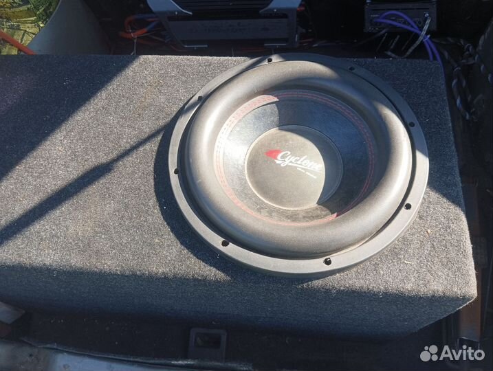 Сабвуфер и усилитель