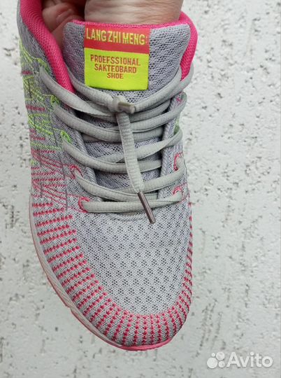 Кроссовки женские 38 -39 размер