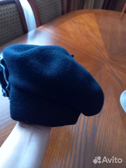 Берет женский