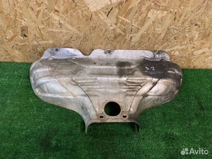 Экран тепловой кожух коллектора Volvo S80 xc70