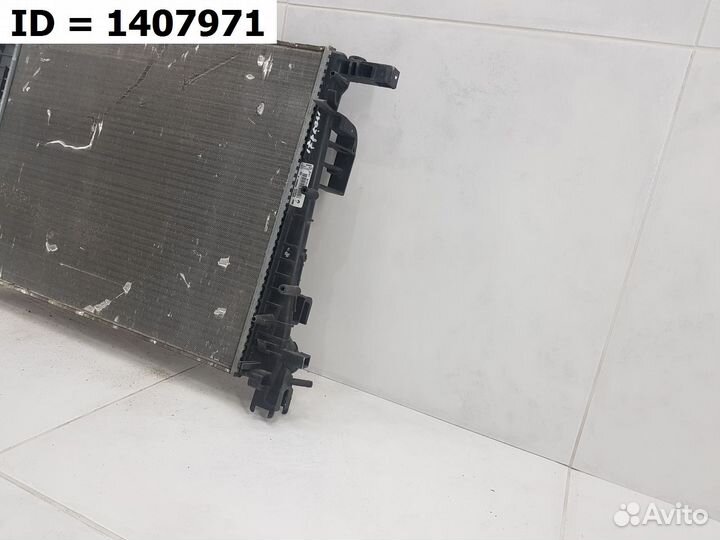 Радиатор охлаждения двигателя Renault Logan