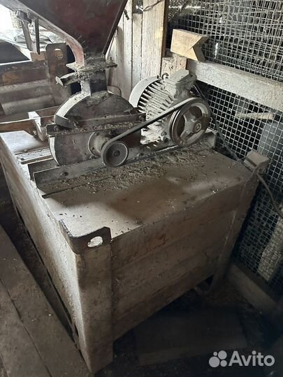 Зернодробилка бу