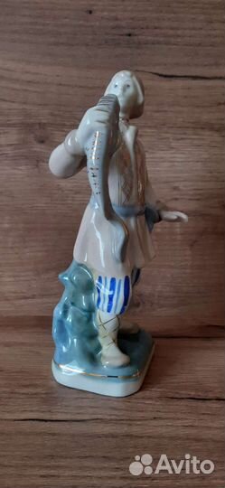 Статуэтка Емеля с щукой гжель 1950-60 гг
