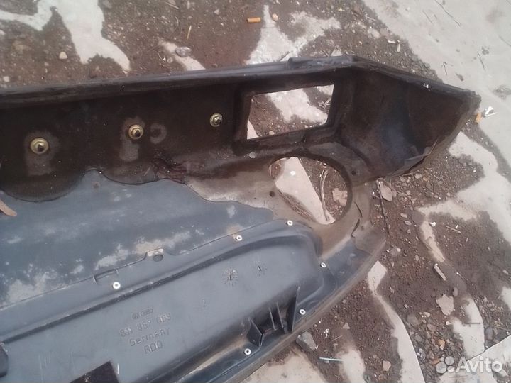 Передняя панель пластиковая /Ауди 80 2В/оригинал