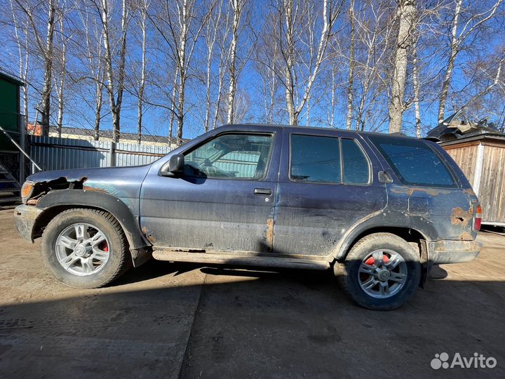 В разбор Nissan Pathfinder R50
