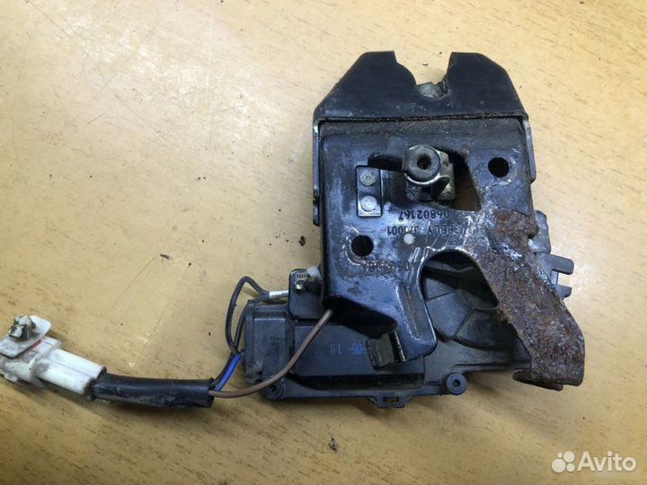 Замок багажника Geely Emgrand Ec7