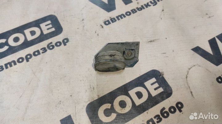 Кронштейн радиатора левый Renault Scenic