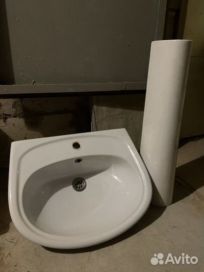 Раковина на ножке (тюльпан)