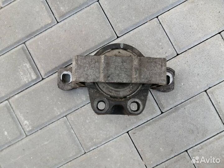 Подушка опора Двигателя форд фокус 2 1.6