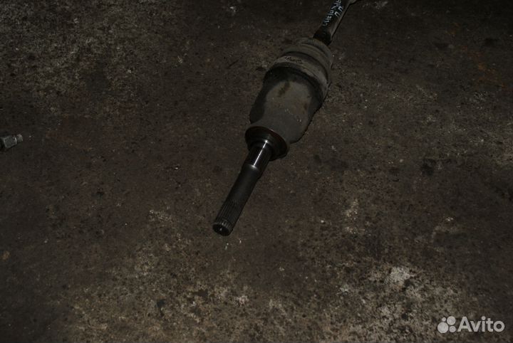 Передняя правая полуось Mitsubishi Outlander CU