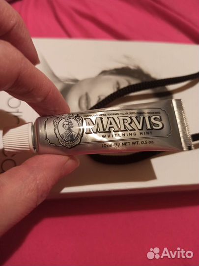 Зубная паста Marvis, мята отбеливающая