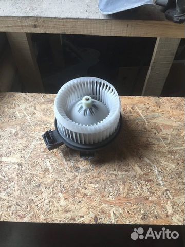 Моторчик печки Toyota Corolla 150