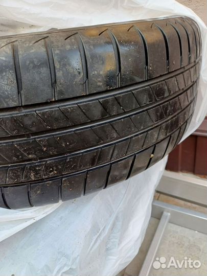 Bridgestone Turanza T005 215/60 R16