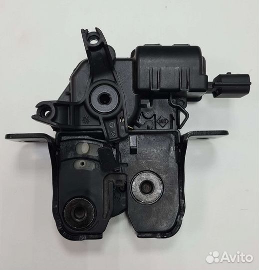 Замок двери багажника с мех.приводом LADA granta