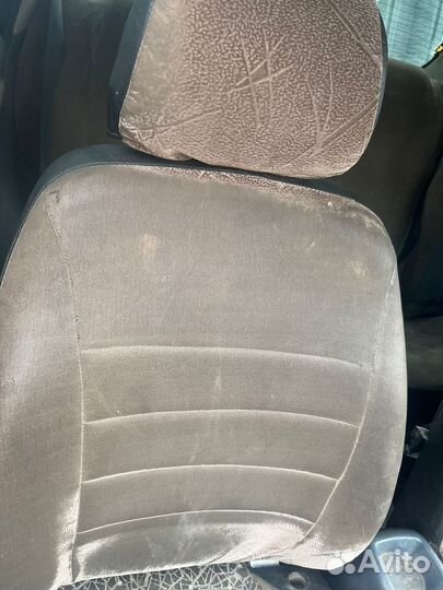 Сиденье Ланос, Сенс, Шанс